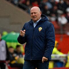 Pepe Mel, autocrítico: “No he sido capaz de enchufar a los jugadores”