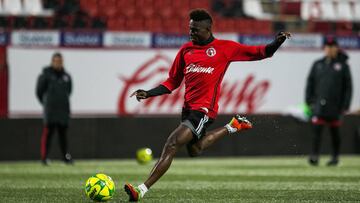 Avilés Hurtado descendió con el América de Cali colombiano en el 2011 y luego recayó en el fútbol mexicano.