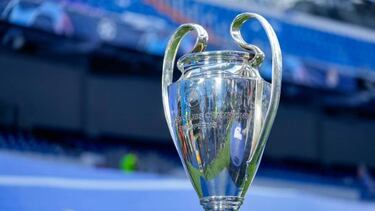 MADRID, SPAIN - MAY 04: . The UEFA Champions League Trophy prior to the UEFA Champions League Semi Final Leg Two match between Real Madrid and Manchester City at Estadio Santiago Bernabeu on May 4, 2022 in Madrid, Spain. (Photo by Alex Gottschalk/vi/DeFodi Images via Getty Images)