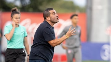 Hernández, técnico del Yeclano.