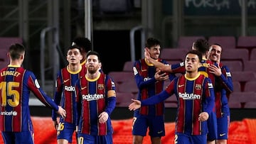 El estadounidense superó su lesión y volvió a la actividad en LaLiga Española con el cuadro del Barcelona, durante su goleada ante Alavés en el Camp Nou.