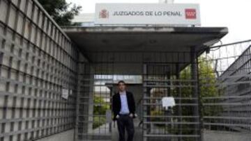 AYER, EN EL JUZGADO. Jesús Manzano pasó ayer el examen forense en Juzgado de lo Penal número 21, donde se debe dar resolución desde el 28 de enero a la Operación Puerto.
