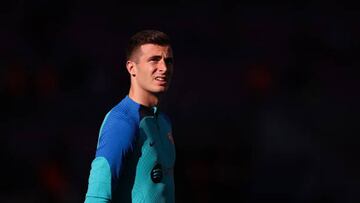 BARCELONA, SPAIN - DECEMBER 31: I?aki Pe?a of FC Barcelona looks on prior to the LaLiga Santander match between FC Barcelona and RCD Espanyol at Spotify Camp Nou on December 31, 2022 in Barcelona, Spain. (Photo by Eric Alonso/Getty Images)