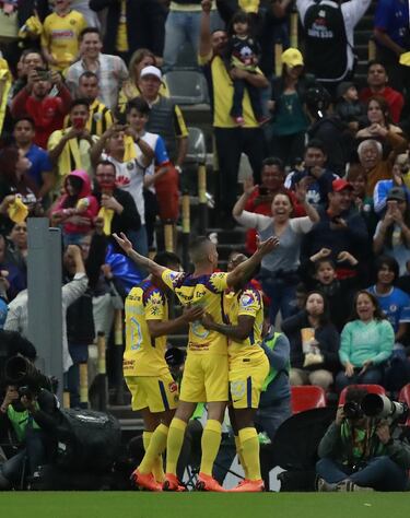 El América viajó a Toronto con Oribe Peralta