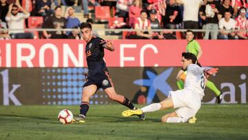 Ferran Torres anota el 2-3 ante el Girona.