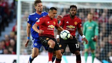 Mourinho defendió a Pogba en la disputa con Alexis por penal