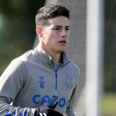 Desde Italia dudan de posible llegada de James al Milan