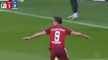El golpe en la mesa que da Lewandowski con esta barbaridad de gol para el Bal車n de Oro