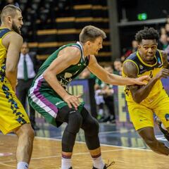 El Oldenburg, colista del grupo, arrolla a un Unicaja desdibujado