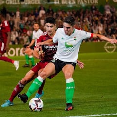 El capitán encabeza el batallón en todas las batallas