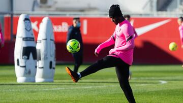 Gnagnon, en un entrenamiento del Sevilla.