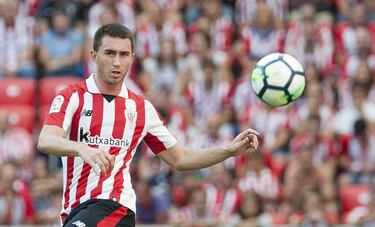 Cope: Laporte travels to Manchester to sign for City