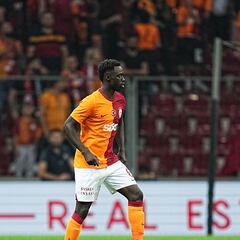 Galatasaray descarta lesión de Davinson antes de Champions