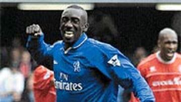 <b>INTERÉS RENOVADO</B>. El Valencia no descarta el fichaje de Hasselbaink para el mes de diciembre.