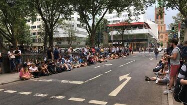 Alcalde alemán cierra un puente para jugar a Pokémon Go