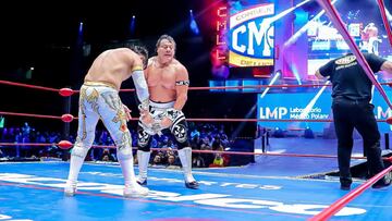 Úlitmo Guerrero le quita la máscara a Místico en la Arena México