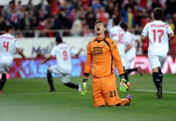 Przemyslav Tyton portero del Elche