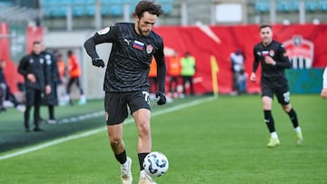 14-06-25. ÁLEX CORREDERA, DURANTE UN PARTIDO CON EL KHIMKI RUSO.