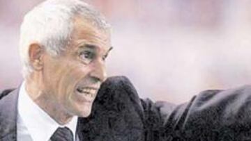 <b>PREOCUPADO. </b>Cúper reconoce que el equipo necesita algunos retoques en el mercado de invierno para tener el equilibrio que busca.