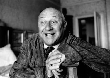 Otro presidente de Estados Unidos que tiene problemas en el Air Force One, pero consigue sobrevivir. Esta vez consigue llegar a Manhattan, que no es una ciudad cosmopolita sino que se ha convertido en una cárcel de la que intentará escapar, gracias a un exconvicto que entrará para sacarle.