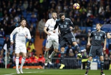 Benzema and Raúl Navas.