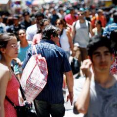 Cuánto dinero hay que ganar para ser considerado de clase media en Chile y qué sueldo mensual se debe recibir