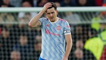 Harry Maguire, jugador del Manchester United, se lamenta durante un partido.