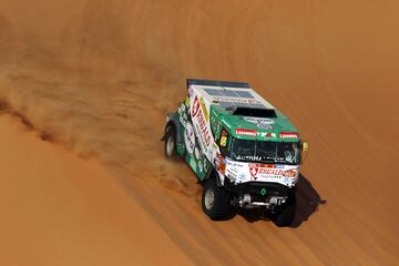 Pascal de Baar, Stefan Slootjes y Marcin Kruger de Riwald Dakar Team.