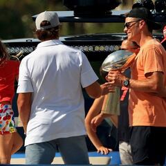 Daughter of Lombardi Trophy creator wants Tom Brady apology