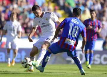 James Rodríguez ante Rubén García.
