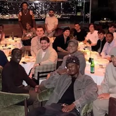 Más que una cena de conjura