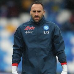 Ospina sigue en recuperación: Terapias y gimnasio en Napoli