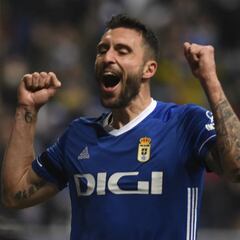 Bastón apuesta por el Oviedo y desoye ofertas de Primera