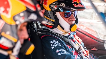 Carlos Sainz al volante del Ford Raptor con el que compite en el Rally de Marruecos y el Dakar.