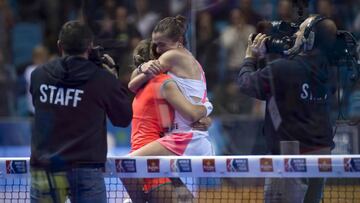 Ariana Sánchez levanta a Marta Ortega tras alcanzar su primera final.