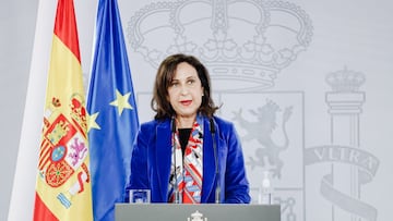 La ministra de Defensa, Margarita Robles, comparece para hacer una valoraci&oacute;n de la reuni&oacute;n telem&aacute;tica entre jefes de Estado y de Gobierno de la Organizaci&oacute;n del Tratado del Atl&aacute;ntico Norte (OTAN), en el Palacio de La Mo