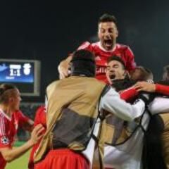Raúl Jiménez, contento por contribuir al pase del Benfica