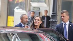 La Reina Letizia a la salida del acto del “Día Mundial de la Cruz Roja y de la Media Luna Roja”, celebrado en el Círculo de Bellas Artes, a 30 de mayo de 2023, en Madrid (España).
FAMOSOS;CRUZ ROJA;SALUD;REINA;REALEZA
José Ramón Hernando / Europa Press
30/05/2023