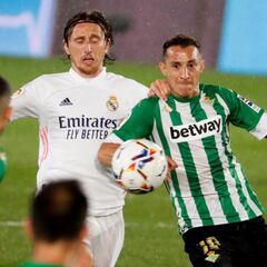 Andrés Guardado y Diego Lainez, presentes en empate del Betis con Real Madrid