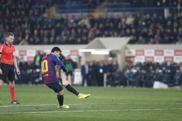 Messi magic keeps coming at the right time for Barcelona