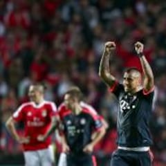 Arturo Vidal anota y mete al Bayern en semis de Champions