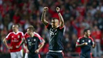 Arturo Vidal anota y mete al Bayern en semis de Champions