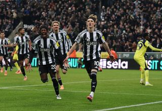 Woltemade echa un pulso a Grimaldo