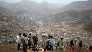 LIMA, PERU - JUNE 02: General view of the section of Nueva Esperanza cemetery reserved for COVID-19 cases on June 2, 2020 in Villa Maria del Triunfo, Lima, Peru. (Photo by Raul Sifuentes/Getty Images)