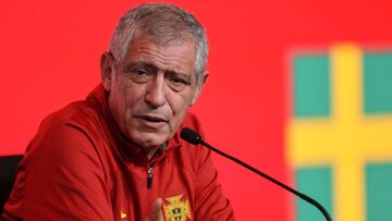 Oeiras (Portugal), 16/11/2022.- Portugal national soccer team head coach Fernando Santos attends a press conference at Cidade do Futebol in Oeiras, Portugal, 16 November 2022. Portugal will face Nigeria on 17 November in preparation for the 2022 FIFA World Cup in Qatar. (Mundial de Fútbol, Catar) EFE/EPA/MANUEL DE ALMEIDA
