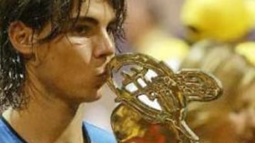 <b>TRIUNFADOR.</b> Nadal se impuso a Martín en la final española del Open de Brasil.