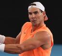 Nadal se pone en marcha en la exhibición de Adelaida