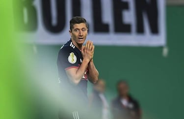 Lewandowski pleads with Bayern to buy a back-up striker