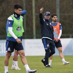 Vázquez: "Me descoloca que salte mi nombre por un partido"
