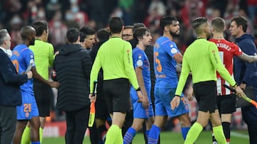 10/02/22  PARTIDO COPA DEL REY SEMIFINAL IDA 
 ATHLETIC BILBAO - VALENCIA 
 FIN PRIMERA PARTE  ALDERETE 
 BRONCA TANGANA